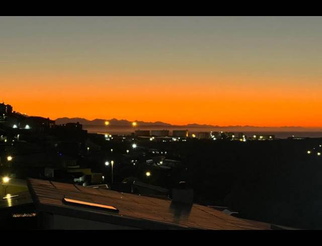 2 BEDROOM TOWNHOUSE FOR SALE IN ISLAND VIEW